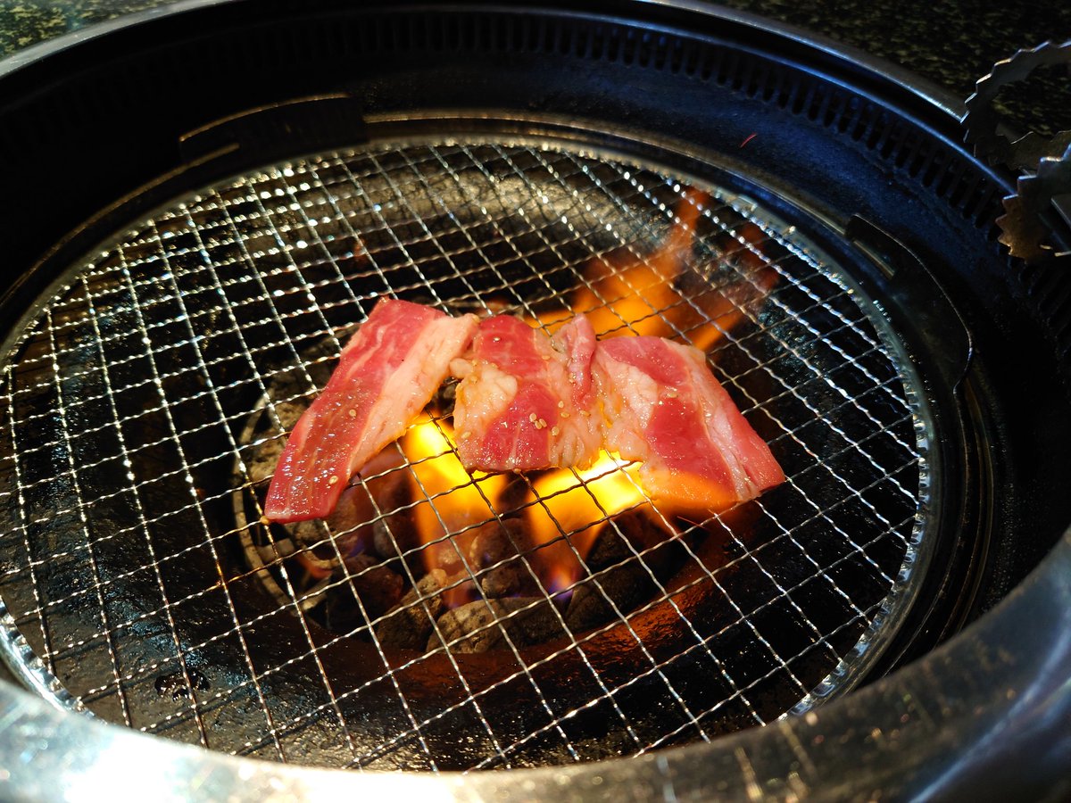 今日9/2が肉の日でもいいじゃない！

<a href="/Yakiniku_BBQ/">唐揚げ太郎</a>