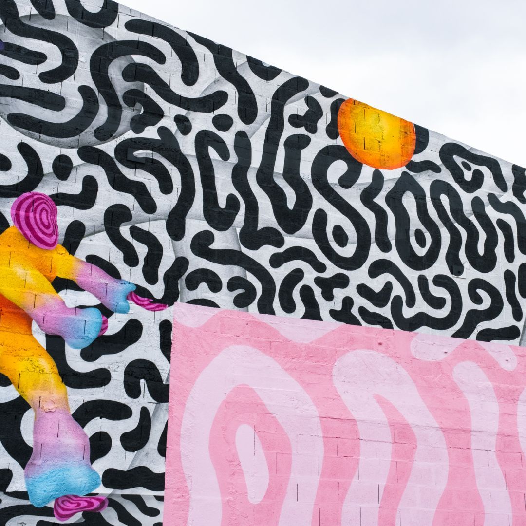 One Wall 🥎🧱

🤝Collaboration internationale mise en formes, en couleurs et en lumière par la street artiste Ocü. Une coordination assurée par la <a href="/samoanantes/">Samoa</a> et Studio Katra.

🔗 Plus d'infos  buff.ly/3XggckD  

#nantes #designers #mural #paint #streetart #activedesign