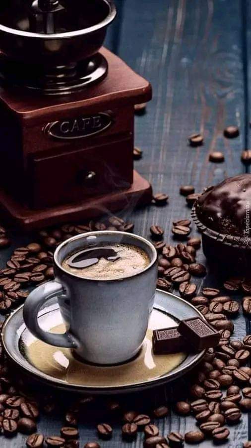 ڪن انتقائياً فالإنتقاء فن واختر بعناية ما يستحق أن يڪون ضمن إطار حياتك..
.
.