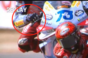 Not even a finger in brake lever. 
Not. Even. One. Finger.

Pecco : He didn't stop until after he throw me off. I have seen the data. He closed the throttle only after I crashed.