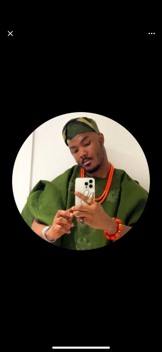 xzar43to's tweet photo. @DemoOfUK @FabrizioRomano man shut ur bih ass up https://t.co/cc0AlB3CKY