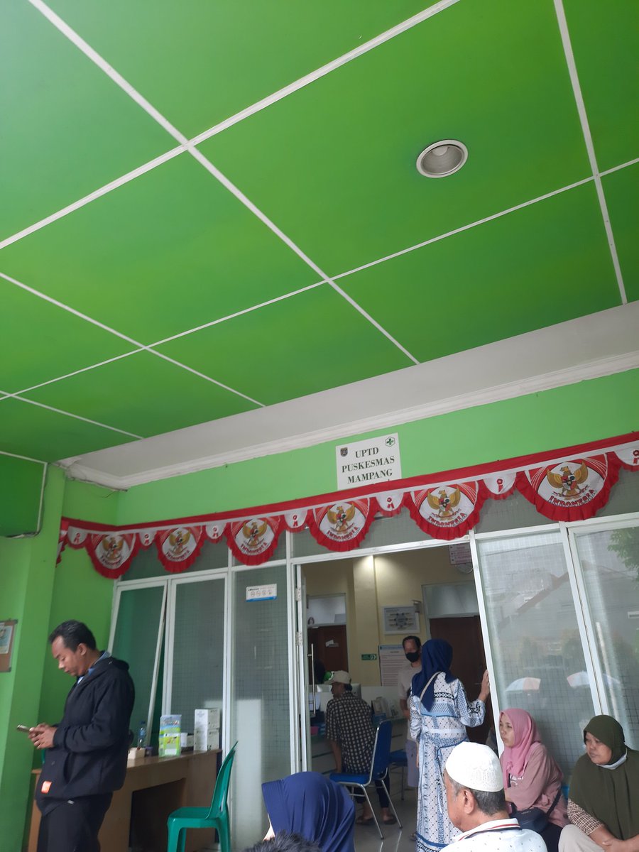 udah 2 jam dong disini, dari 10.15 Wib dan skrg 12.20