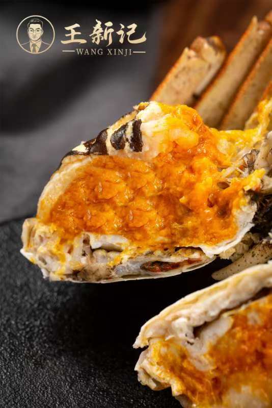 大闸蟹上市了，那些说要照顾我生意的，欢迎打扰，五号可以发货了