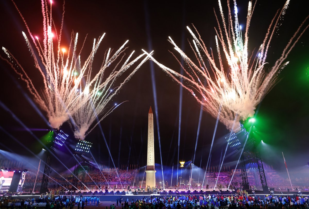 SamsungMobile's tweet image. Fact: The Paralympics Opening Ceremony was nothing short of grand 😍🎆 #Paris2024 #Samsung #OfficialPartner 
Credit: @GettyImages

Get the full scoop: smsng.co/Paralympics-Op…