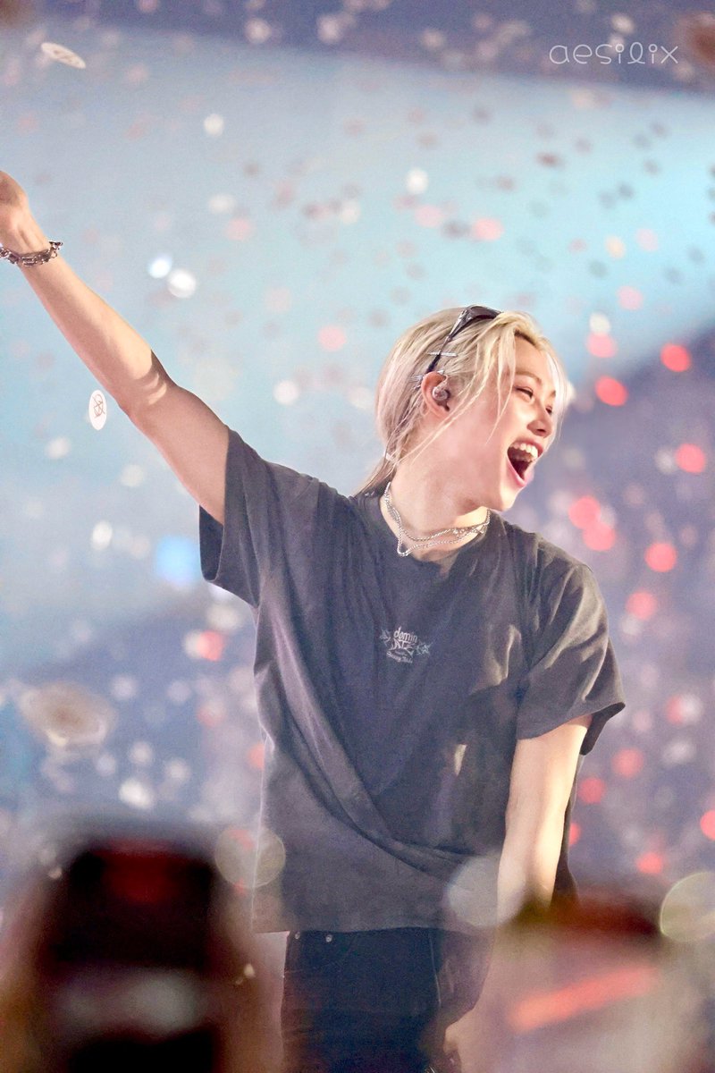 aesilix's tweet image. 240901 #dominATE_SEOUL 

행복이₊˚*ੈ✩‧₊˚

#Felix #필릭스 #フィリックス
#straykids  #스트레이키즈