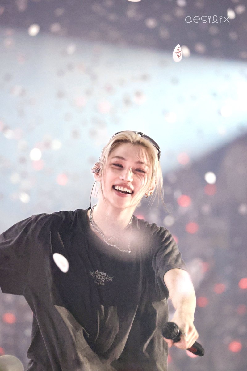 aesilix's tweet image. 240901 #dominATE_SEOUL 

행복이₊˚*ੈ✩‧₊˚

#Felix #필릭스 #フィリックス
#straykids  #스트레이키즈