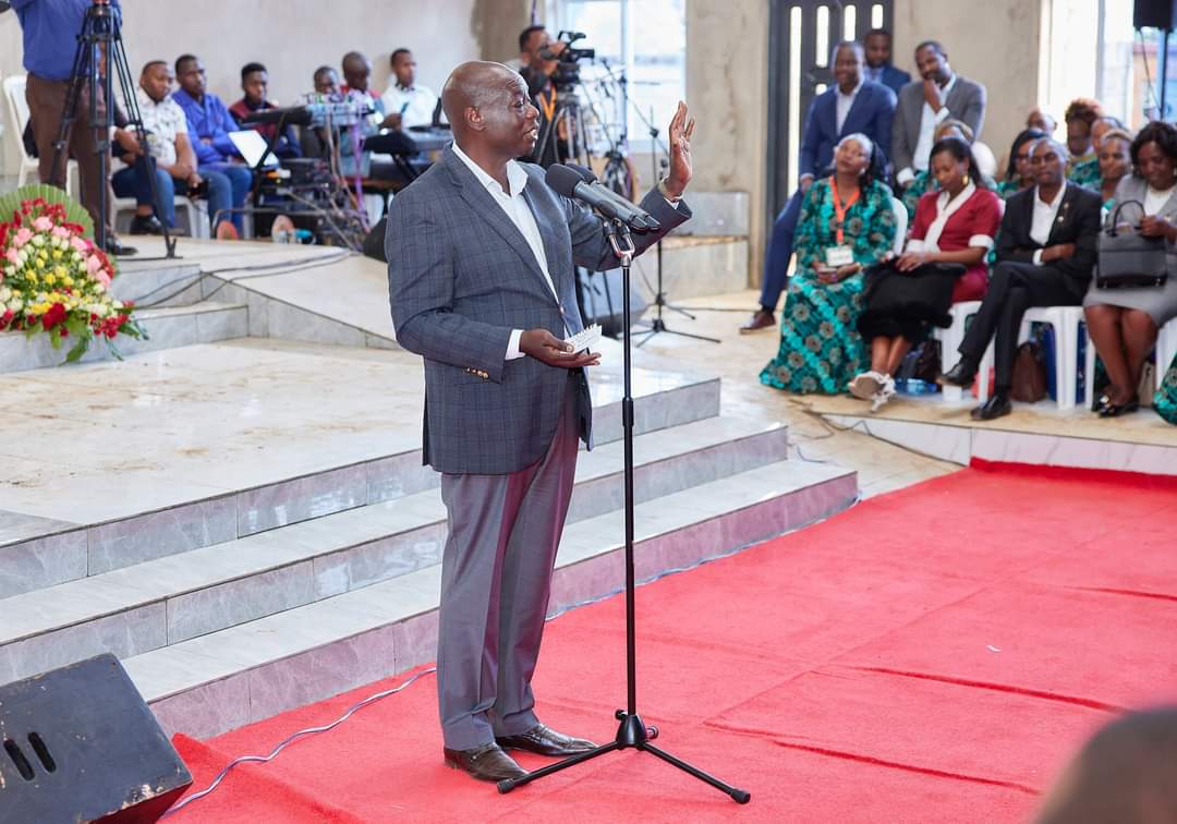 Benson_Mwiti_25's tweet photo. "Our region deserves respect. Claims of ingratitude towards the President are unfounded. We stood with President Ruto, and that is the highest form of gratitude we could show." #RigathiOnAssignment #TheDeputyPresident https://t.co/64dkE0hE9e