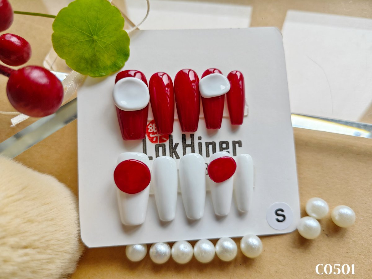 LokHiner's tweet photo. the collide of red and white,elegant brief.

color gel: carola red

#lokhiner #lokhinernails #pressonnails #pressonnailgel #gelpolish #rednails #elegantstyle https://t.co/mL9S7dka1Z