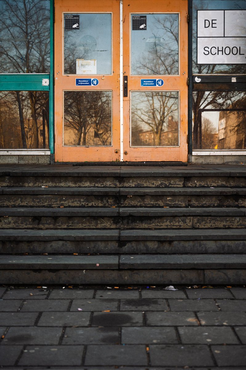 Het opzetten van het digitaal audioarchief was niet gemakkelijk voor De School. Daarom hebben zij hun leerproces samengevat in een handleiding, te gebruiken door andere organisaties die geïnteresseerd zijn in het opzetten van vergelijkbare online archieven.podiumkunst.net/wp-content/upl…
