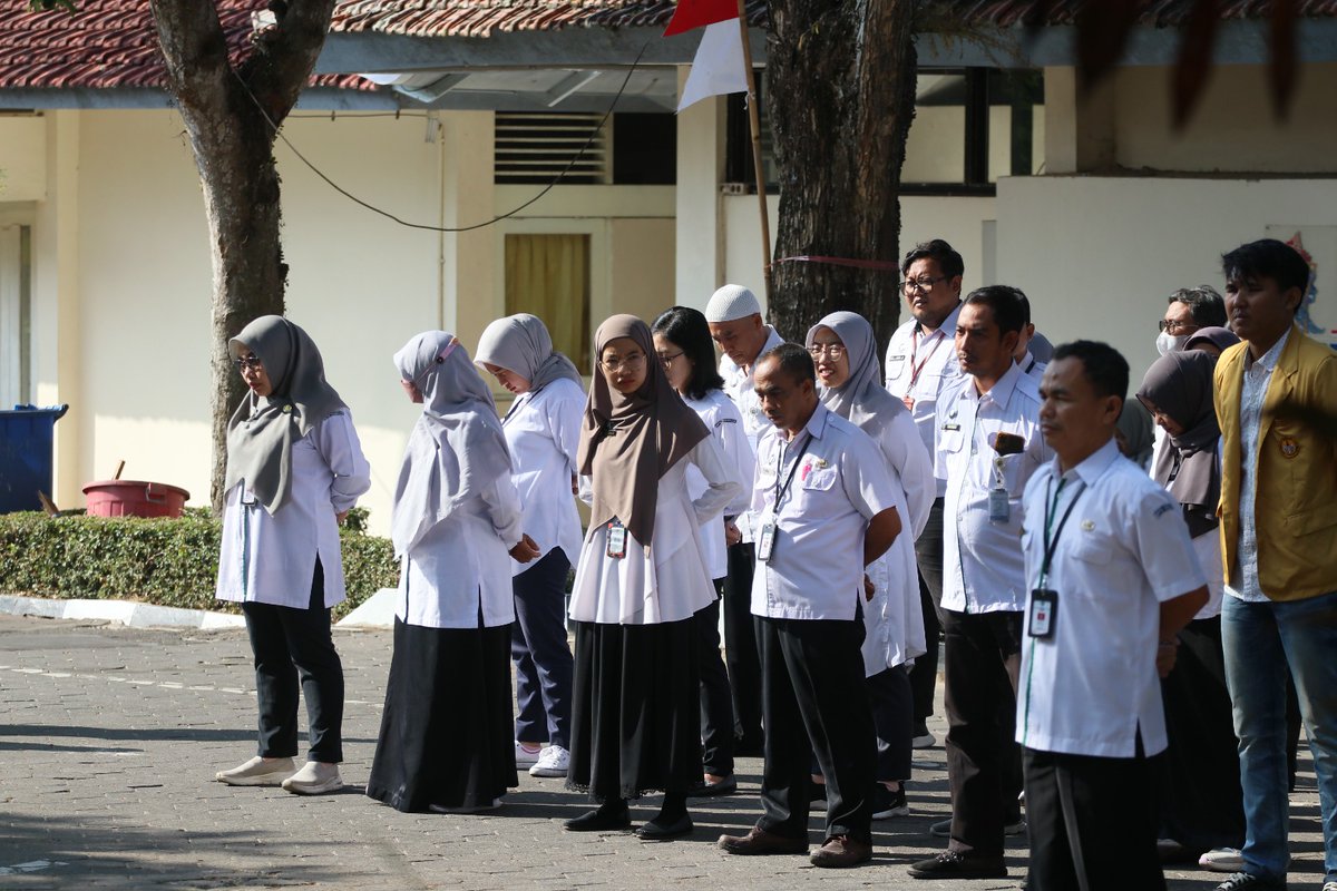 Apel Pagi BBPPM Yogyakarta

(02/09/2024) Bertempat di depan Aula Srikandi BBPPM Yogyakarta, dilaksanakan apel pagi yang diikuti oleh seluruh pegawai baik PNS, PPNPN serta mahasiswa magang dari perguruan tinggi.