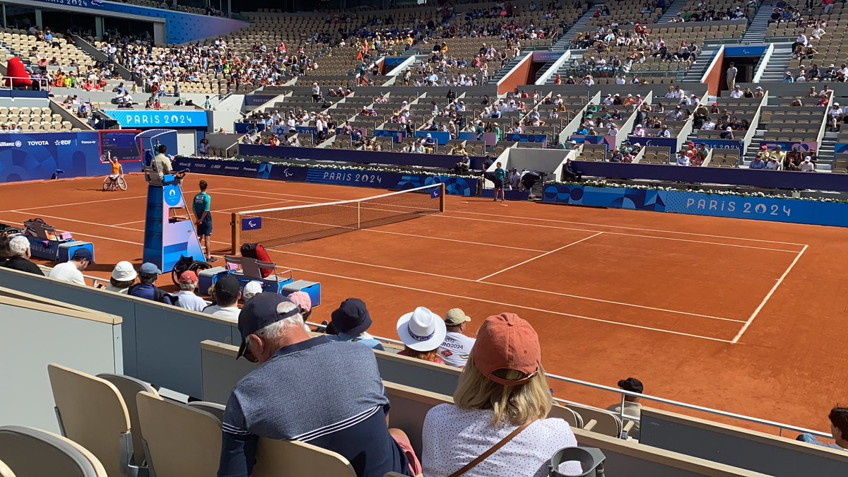 Fredixe's tweet photo. Ce central m’a manqué 😍❤️#rolandgarros #wheelchairtennis  #Paris2024 #Paralympic2024 https://t.co/4QUKa3Y14E