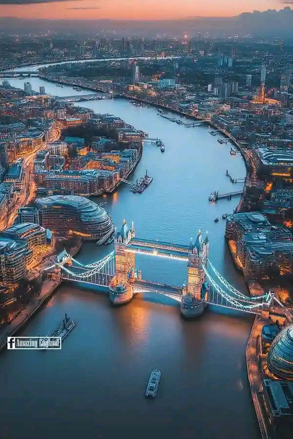 Randomii_X's tweet photo. Amazing London City.📍✈💕
ENGLAND 🇬🇧
.
.
.
#london 
#londonlife  
#londonphotography 
#visitlondon
#londoncafe
#londonfoodies
#londonfood
#londoncity
#dessertlover
#londonguide https://t.co/fmpe3uFura