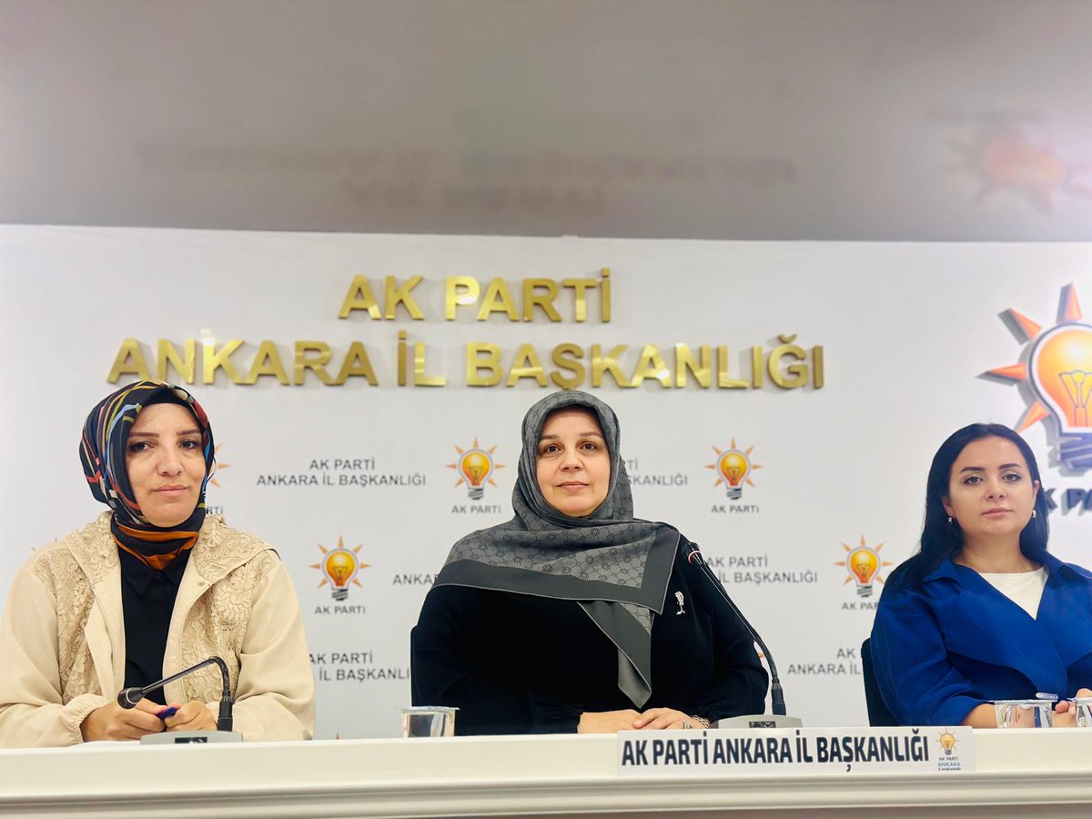 akkadinankara's tweet photo. İl  Başkan vekilimiz @nesrinnhas06
başkanlığında, haftalık olağan yönetim kurulu toplantımız,  
gerçekleştirildi.

#TürkiyeYüzyılı
#BizBüyükBirAileyiz 🇹🇷🇹🇷🇹🇷 https://t.co/OM7CW7SPRP
