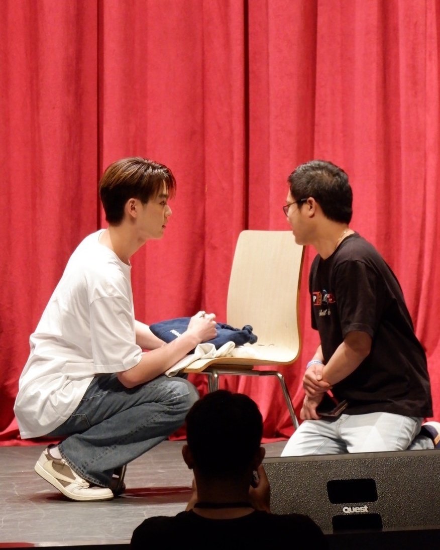 และเธอก็ทำให้ได้รู้
ว่าการมีเธออยู่ มันดีกับฉันแค่ไหน
Oh baby ไม่อยากให้เธอจากไปไหน
แค่สองเรา ไม่สนใคร แบบนี้จะได้ไหม 
 
#PING20thBirthdayProject
#PingKrittanun