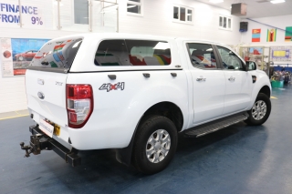 2017 FORD RANGER XLT 2.2TDCI 160PS 4X4 5 SEAT DOUBLE CAB PICKUP C/W STYLE X REAR TOP (EURO 6) (130,004 miles). BUY IT NOW for £10,920 + VAT. (auctioneers.co.uk/auction-sale/v…)