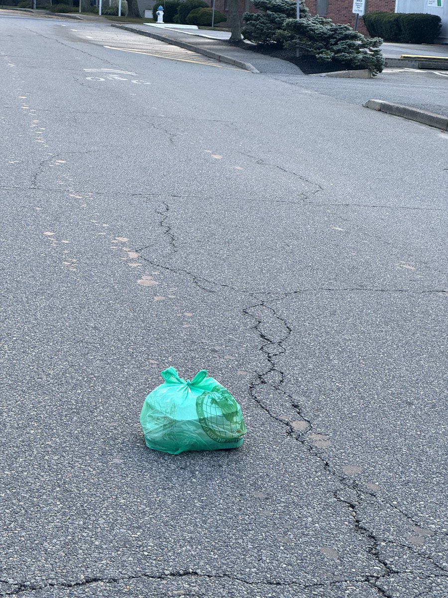 George Brennan (@gpb227) on Twitter photo When Uber eats can’t find the address When Uber eats can’t find the address