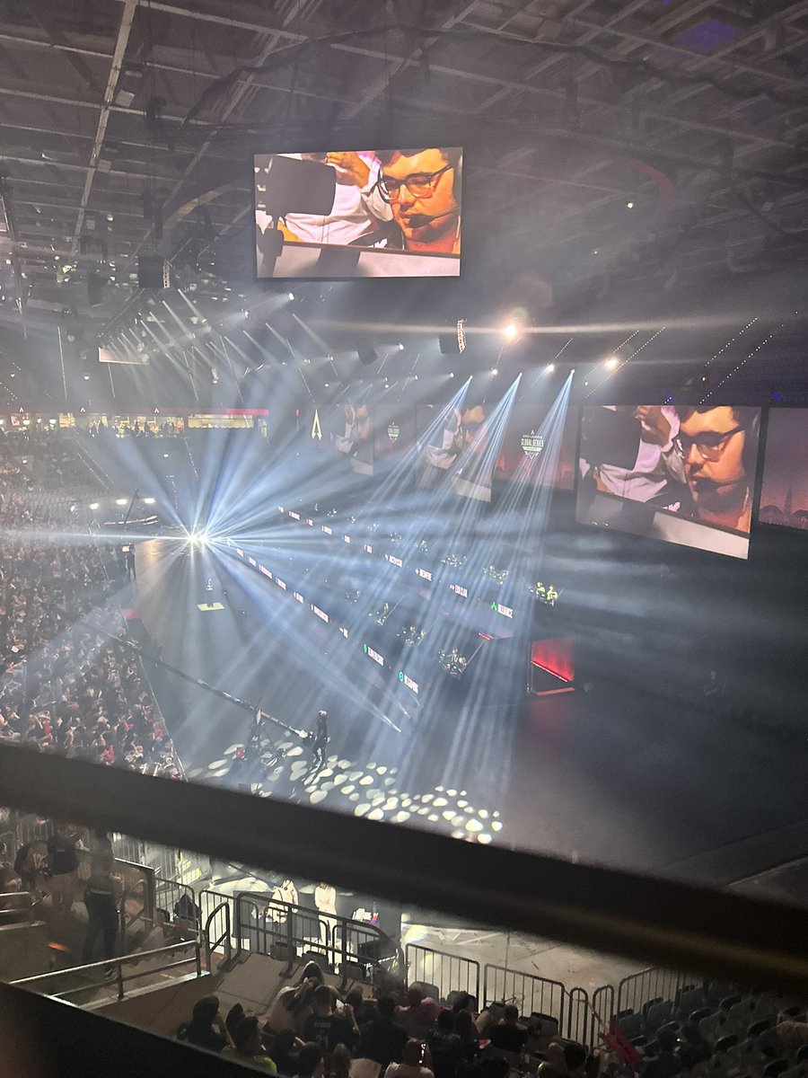 The event blues are hitting bad today.

Met so many amazing people over the weekend that made it so memorable and I can’t wait until japan to hopefully see everyone again!
