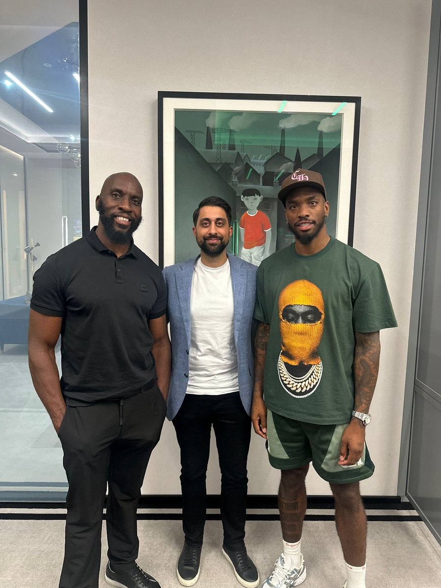 Jake Cohen (@jakefcohen) on Twitter photo Led by my teammate <a href="/mohitspasricha/">Mohit Pasricha</a>, we were delighted to have advised Ivan Toney and his family on his historic transfer from <a href="/BrentfordFC/">Brentford FC</a> to <a href="/ALAHLI_FC/">النادي الأهلي السعودي</a>.
🐝 ➡️ 🇸🇦 Led by my teammate <a href="/mohitspasricha/">Mohit Pasricha</a>, we were delighted to have advised Ivan Toney and his family on his historic transfer from <a href="/BrentfordFC/">Brentford FC</a> to <a href="/ALAHLI_FC/">النادي الأهلي السعودي</a>.
🐝 ➡️ 🇸🇦
