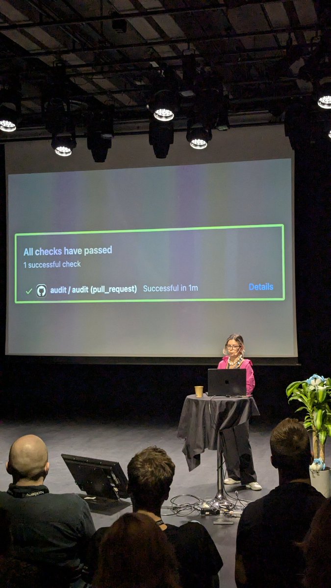 alfredobs97's tweet image. @dariadroid rocking about code static analysis 🔥

Setup #GithubActions will help you in your Flutter project 💙

#FlutterNFriends @FlutterNFriends