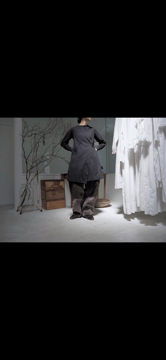 vrisko0722's tweet photo. wrapworkblouse
patchedfarmerspants
大好きなワークウェアをご紹介できる
時期がきたかなーと嬉しいです
他にもワークドレスやブラウスなど
白黑基調としたワークウェアが
ずらっと並んでいます☺︎
#fashion #frenchwork #vintage #workwear #板橋区 #古着 https://t.co/VqpZUR3NBG