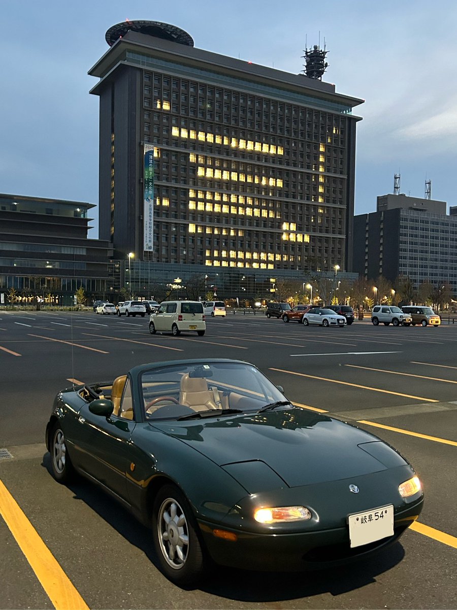 NaKaeru's tweet photo. #ロードスター発売35周年 https://t.co/PctPnlWrf9
