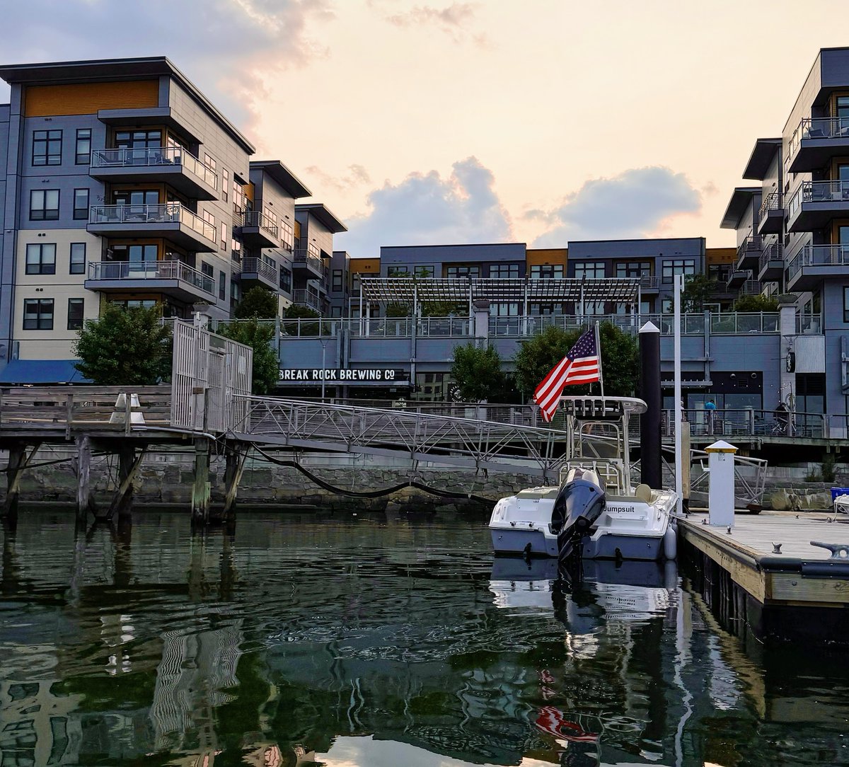 Cheers to Labor Day! We’re open 12:00-5:00 PM today. Swing by Break Rock Brewing Co. on the Marina Bay boardwalk for some seaside brews. Whether you’re chilling by the water or stocking up before hitting the boat, we’ve got you covered! #BostonCraftBeer… bit.ly/4e7Fh6R