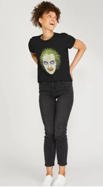 Awesome for Halloween 😱suzanne-murphy.teemill.com