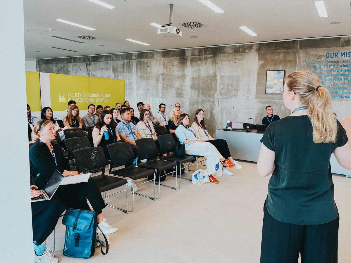 Lieselot Danneels tweet media