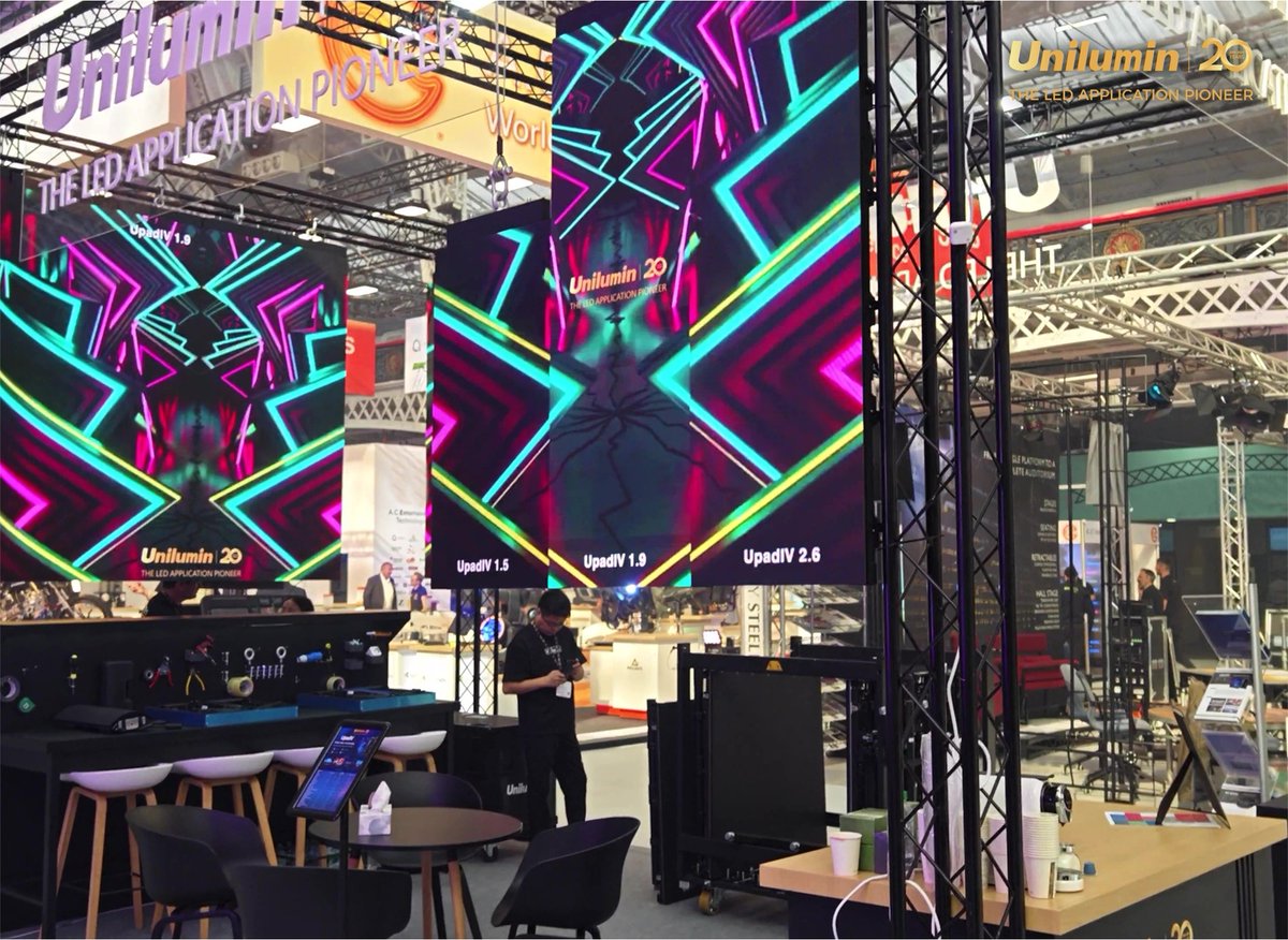 UniluminDisplay's tweet image. 🎉 Day One at the PLASA - #Unilumin Booth B32 was nothing short of AMAZING! 🚀 
- Dazzling hanging displays
- Mind-blowing creative splicing solution
- Inspiring hands-on experience
You&apos;ve got TWO MORE DAYS to experience 🥳✨Don&apos;t miss out! 
#PLASAShow2024 #LiveEvent #LED #rental