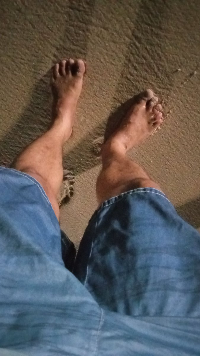 imranSa11984161's tweet image. MIDNIGHT SWIMMING, DUBAI : Went on a Midnight Swim in Jumeirah, Beach. Oh man can't believe the massive crowd there on the beach. Crazy crowd and it was the best experience that's for sure! #MidnightSwim #GreatExpeeience. #JuneirahBeach #Dubai🇦🇪