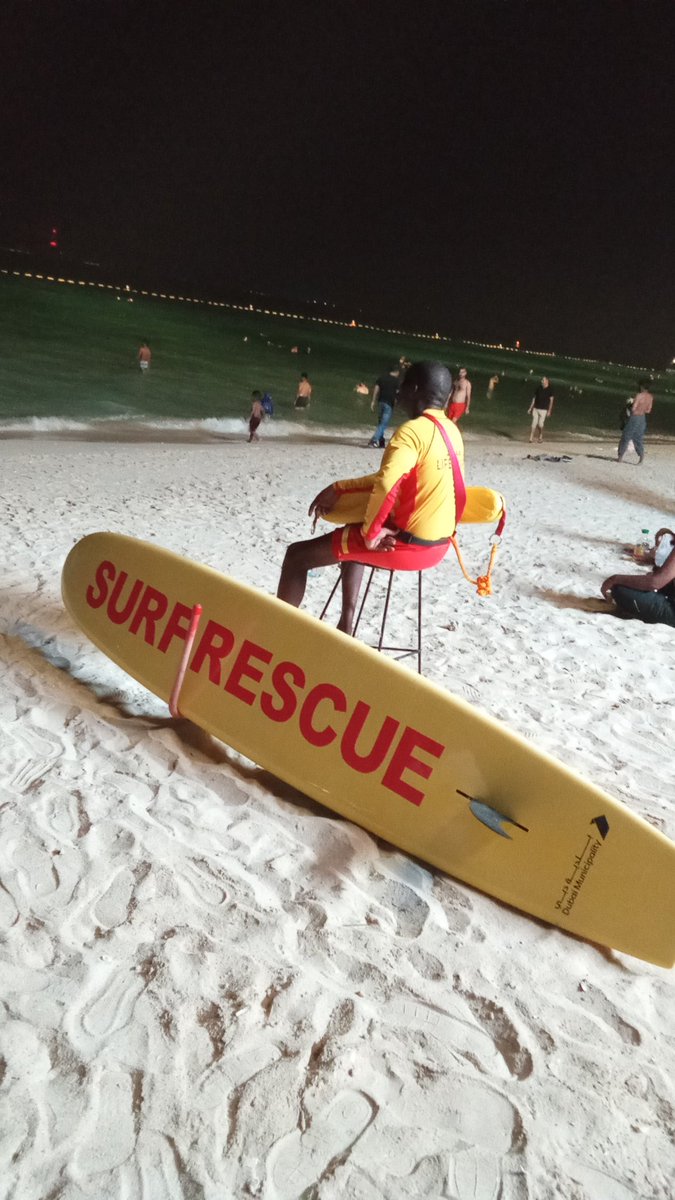 imranSa11984161's tweet image. MIDNIGHT SWIMMING, DUBAI : Went on a Midnight Swim in Jumeirah, Beach. Oh man can't believe the massive crowd there on the beach. Crazy crowd and it was the best experience that's for sure! #MidnightSwim #GreatExpeeience. #JuneirahBeach #Dubai🇦🇪