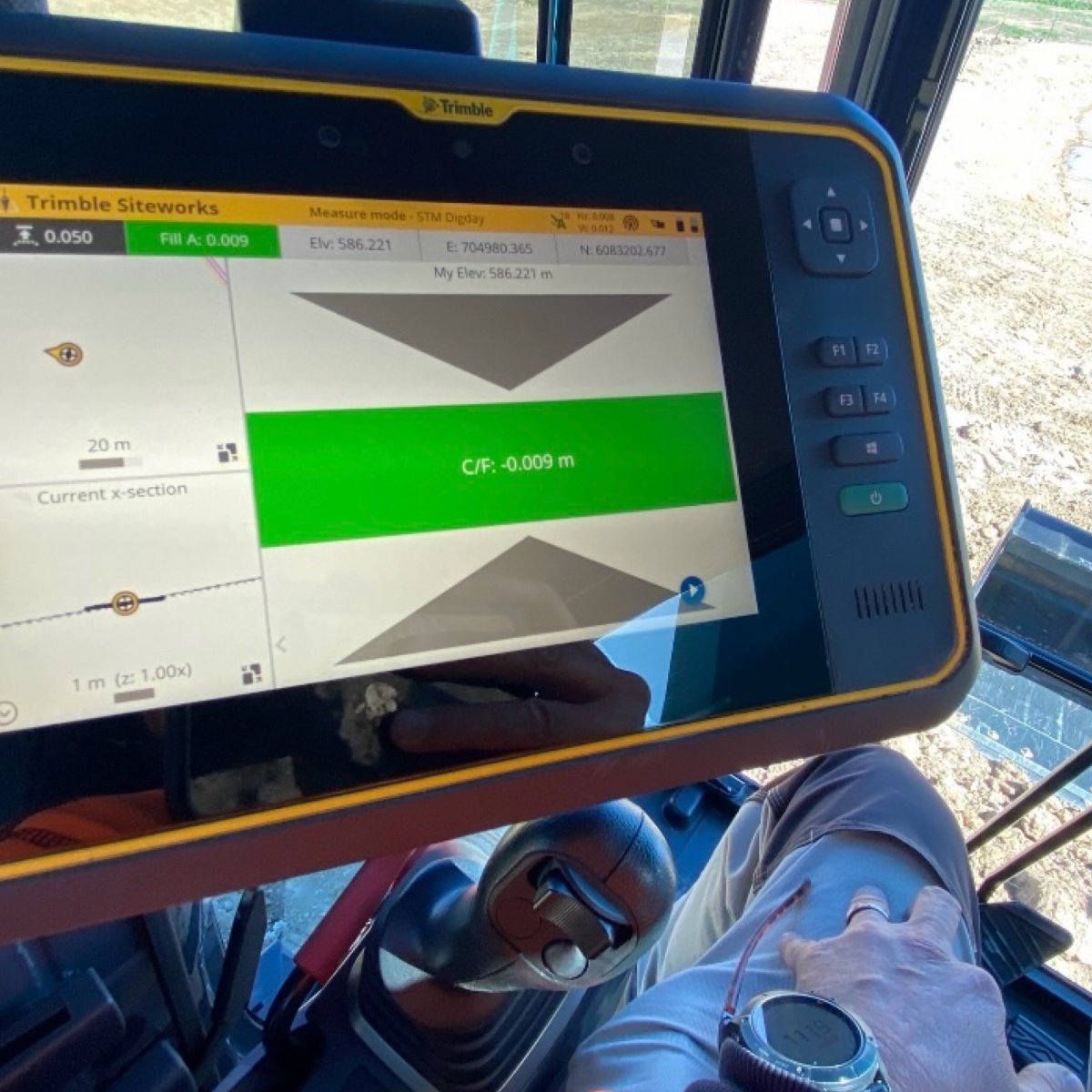 SITECHNSW's tweet image. Last Thursday, SITECH Solutions&apos; expert trainer Christo hosted a successful Dig Day for STM in Canberra- an impressive live demo, highlighting the seamless operation of the Trimble #Siteworks #MachineGuidance Module on STM’s #Kobelco #excavator.

sitechsolutions.com.au/contact-us-2-2/