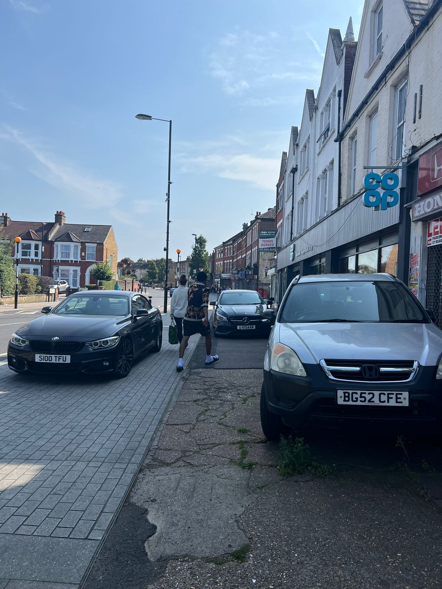 CatfordParking's tweet photo. Just another normal day at the Sangley Road shops, where @LewishamCouncil allow people to drive on and park on the pavements.

When will this be sorted, @LouiseKrupski and @Brenda_Dacres? Why is this tolerated? https://t.co/1SokundWSj