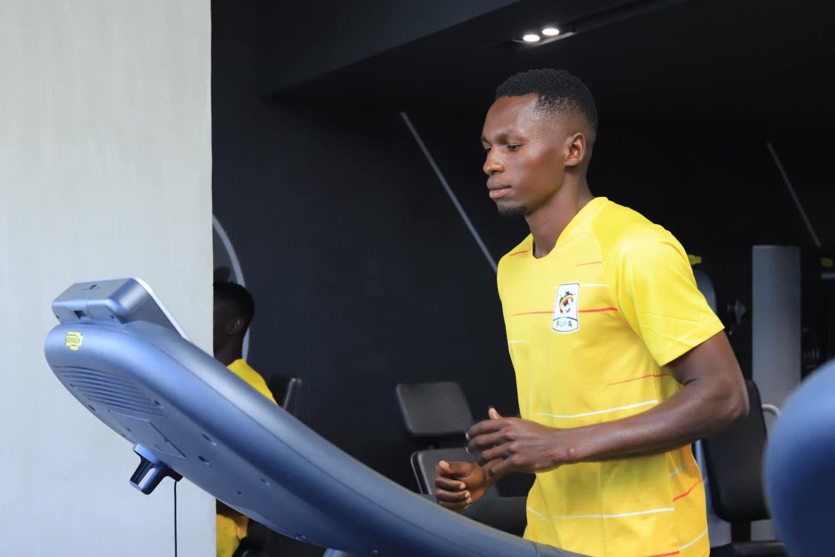 URAFC_Official's tweet image. 🗣️Good morning from Johannesburg Tax payers!🇺🇬. #JB2

📷 | @OfficialFUFA Media 

#URAFC | #OneTeamOneDream