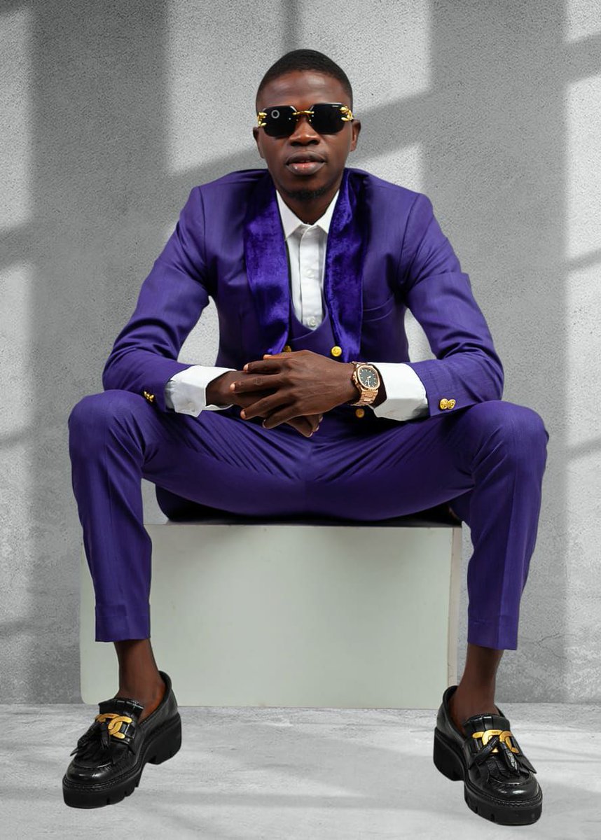 TraderPneuma's tweet photo. Happy birthday to the oni GU of GU Land and Emir of J10 Kingdom.
Having you as a mentor is one of the best thing that has happened to me.
The impact you have made is so unique and the astonishing footprint cannot be erased.
Happy birthday to you @TobigloryFx https://t.co/7VSmlMgNpz
