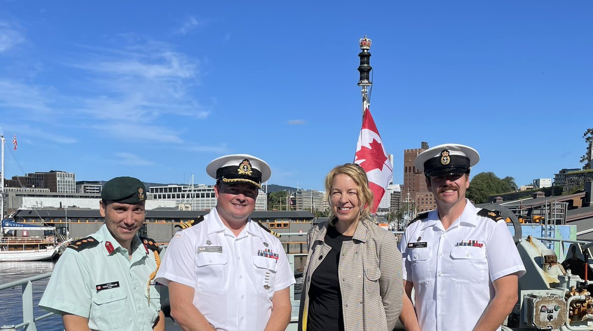 AmyBakerCAN's tweet image. Canadian Embassy in Norway staff and families had the privilege of a visit aboard @HMCSGlaceBay on Saturday. We so appreciated the tour and thank you for your service to Canada and NATO on Operation REASSURANCE.