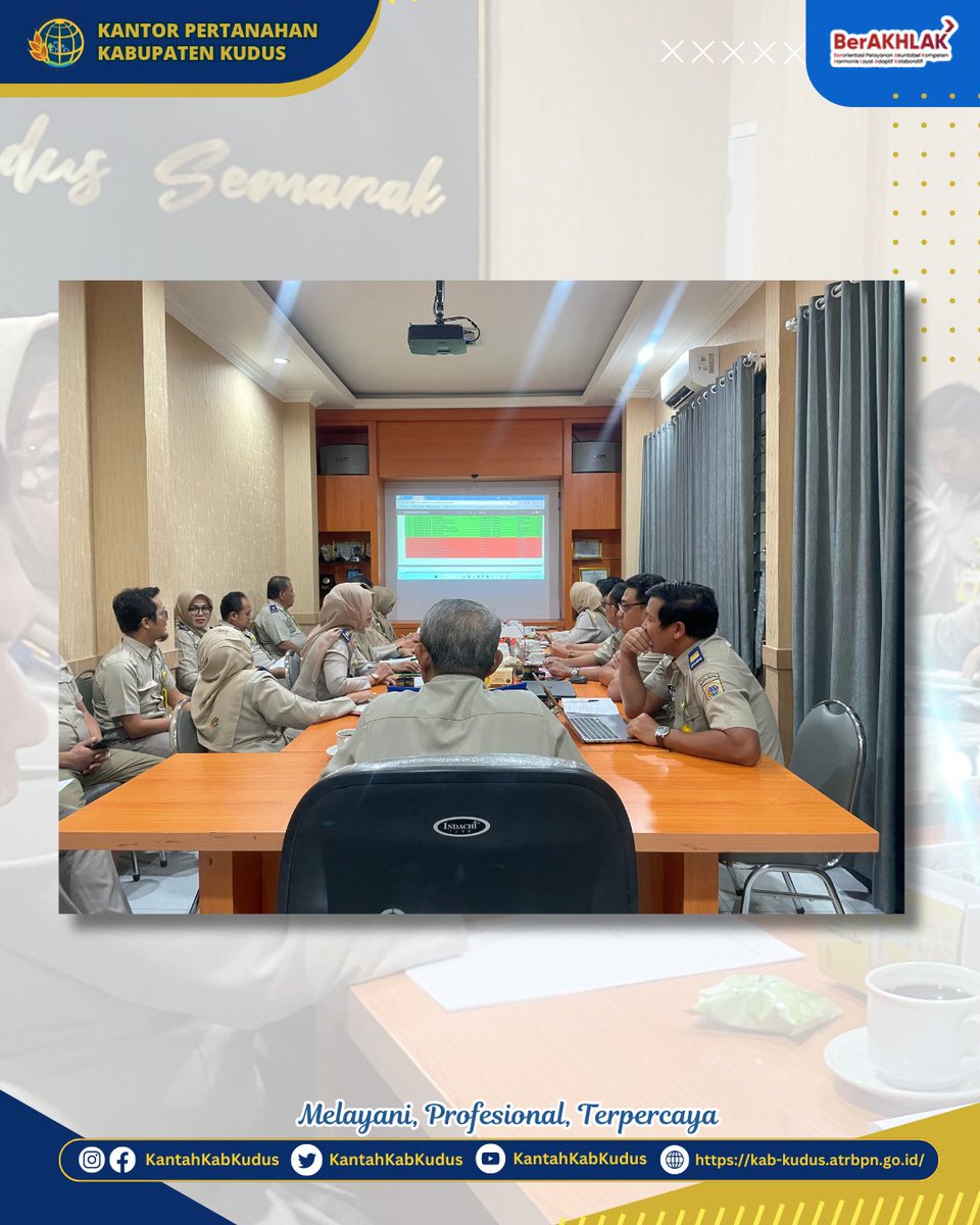 KANTAHKABKUDUS's tweet image. Halo #SobATRBPN, Menteri ATR/Kepala BPN, Agus Harimurti Yudhoyono (AHY) mewisuda 702 Taruna/Taruni Sekolah Tinggi Pertanahan Nasional (STPN), Yogyakarta.

Selengkapnya ada pada video berikut ya Sob ☝🏻

#TuntasdanBangkit
#MenujuIndonesiaLengkap
#ATRBPNKiniLebihBaik