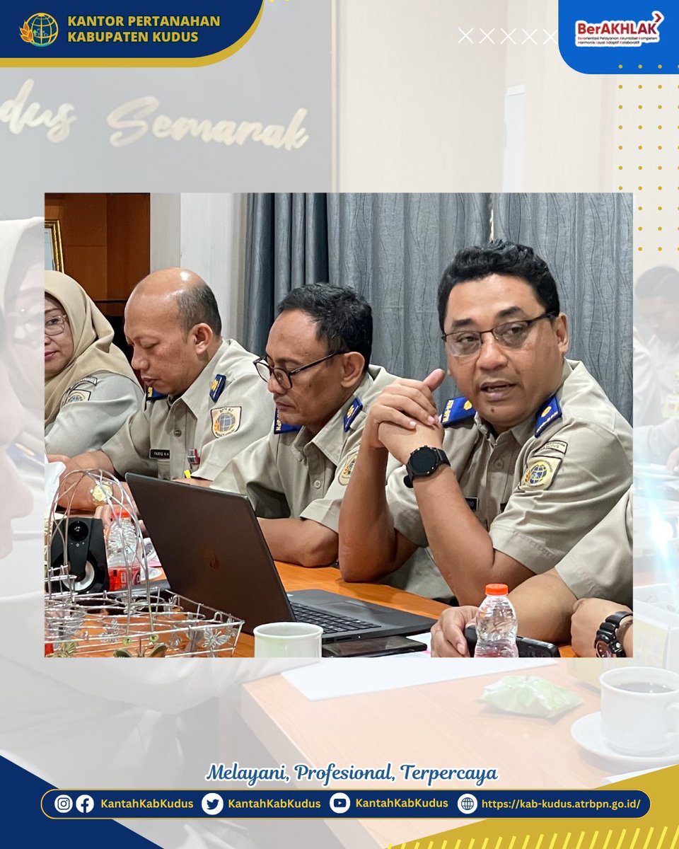 KANTAHKABKUDUS's tweet image. Halo #SobATRBPN, Menteri ATR/Kepala BPN, Agus Harimurti Yudhoyono (AHY) mewisuda 702 Taruna/Taruni Sekolah Tinggi Pertanahan Nasional (STPN), Yogyakarta.

Selengkapnya ada pada video berikut ya Sob ☝🏻

#TuntasdanBangkit
#MenujuIndonesiaLengkap
#ATRBPNKiniLebihBaik