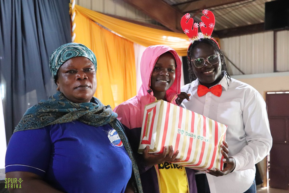 SpurafrikaK's tweet photo. Become a Secret Santa to one our sponsored children this festive season. Through donating as low as 100 points on *126*10# option 5, you can help put a smile on a child’s face this Christmas🥰🥰. #SpurAfrika #ChristmasLovebox #Festiveseason https://t.co/e5EqjAI3ny