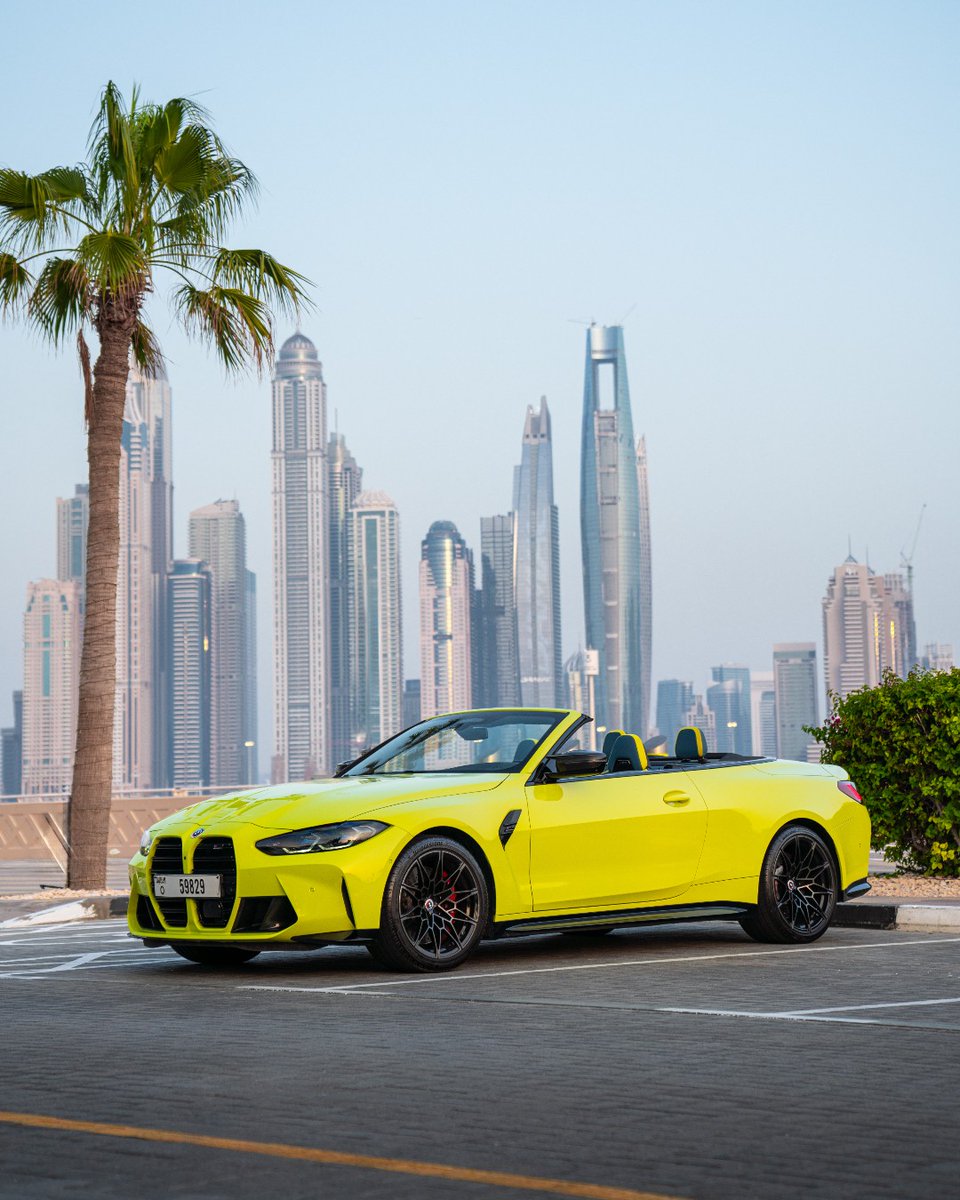 BMW's tweet image. Admire stunning skyline&apos;s in full panoramic top-down view.
📸 : bmw_agmc #BMWRepost

The BMW M4 Competition Convertible.
#THEM4 #BMW 

Mandatory information according to german law ’Pkw-EnVKV’ based on WLTP: energy consumption combined: 10,3 l/100 km; CO₂ emissions combined:…