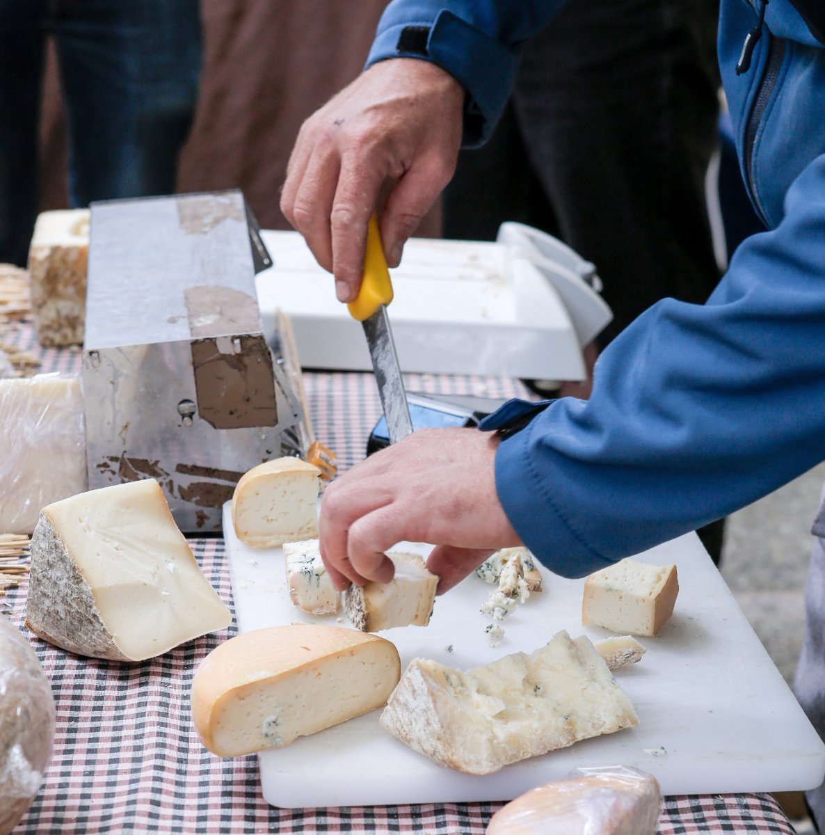 LactiumVic's tweet image. Més de 200 formatges i 40 formatgeries en un sol espai... Això és Lactium! 😋🧀

#lactium2024 #lactiumvic #lactium #vic #osona #formatgescatalans #formatgesartesans #formatgeslactium #formatgesartesanscatalans #formatgespaisoscatalans #victurisme