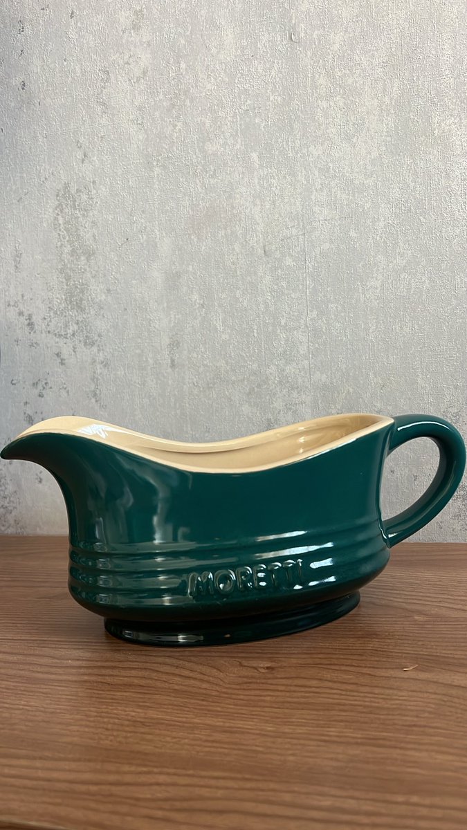 BwHome_stuff's tweet photo. Elegant ceramic jug and gravy boat set – perfect for serving drinks and sauces with style available, 📞 74609128 https://t.co/PAfB5kpuKB