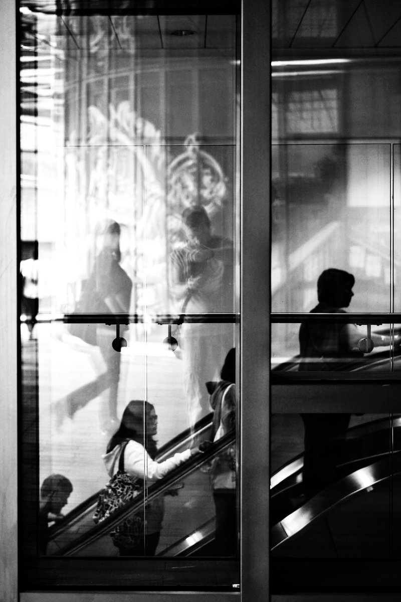 danutcristea_'s tweet photo. People...#streetphotographer #bnw #photography https://t.co/6qEhGCTCKh