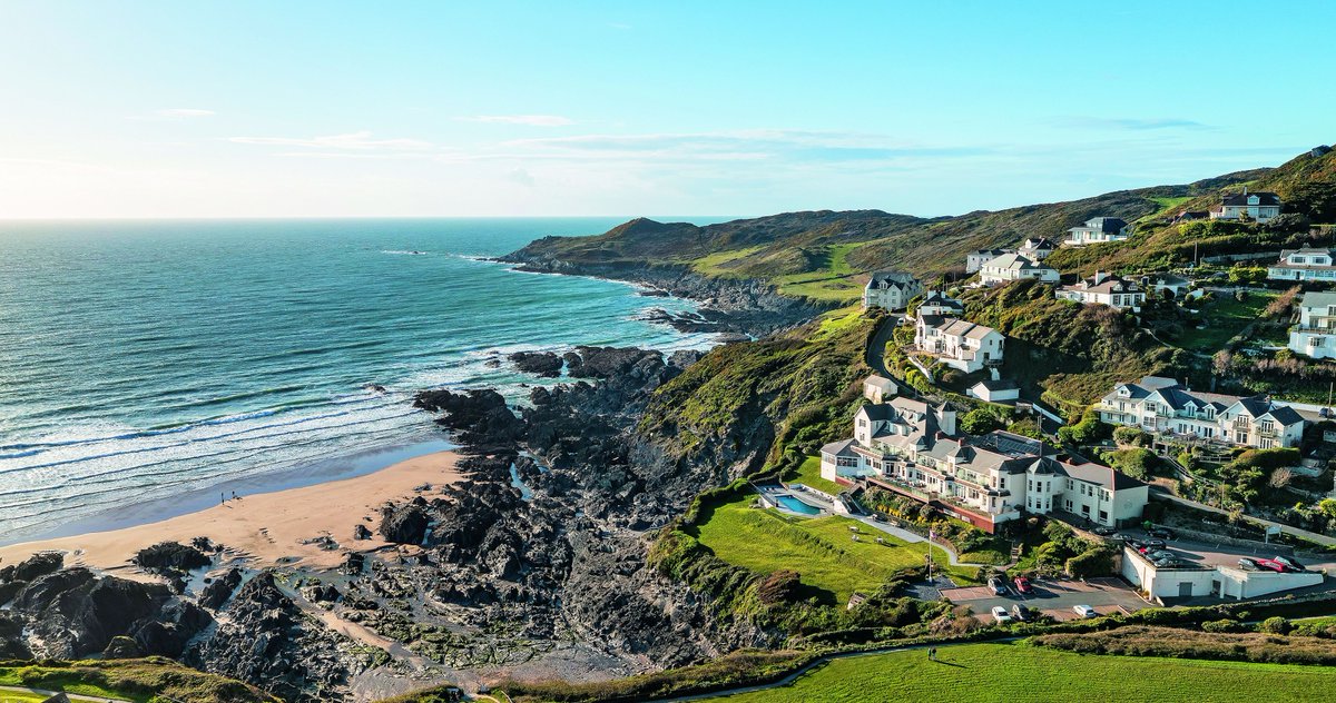 FoodandTravelHQ's tweet image. The North Devon coast is far too often overlooked, but at Watersmeet Hotel you'll see the best of what this area has to offer.

Find places to stay a weekend in Food and Travel.

🖊️@alexmeadeditor

#foodandtravel #northdevon #watersmeethotel