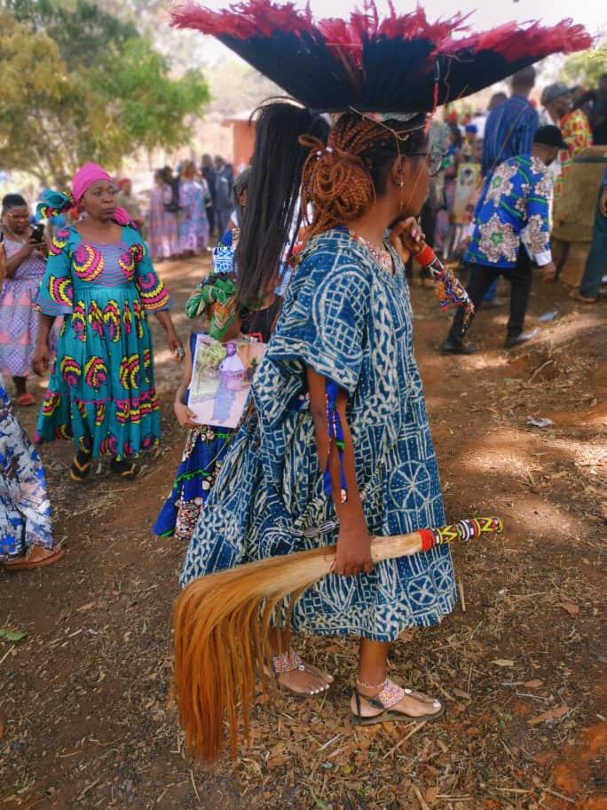 🦋Laure 🇨🇲 tweet media