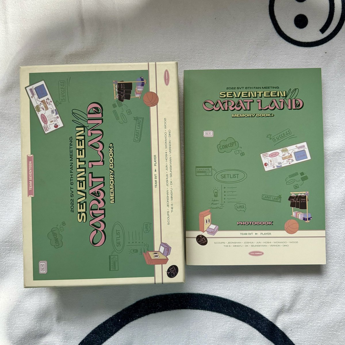 UrikabangPH | Giveaway

1 winner of SEVENTEEN CARATLAND 2022 Memory Book (outbox &amp; photobook only)

- mbf, rt, like this post
- rt, like pinned twt
- ph only
- must shoulder sf 

Ends: 9/15, 5PM
Via: tweet picker

seventeen svt pc merch bentables wts wtb ph