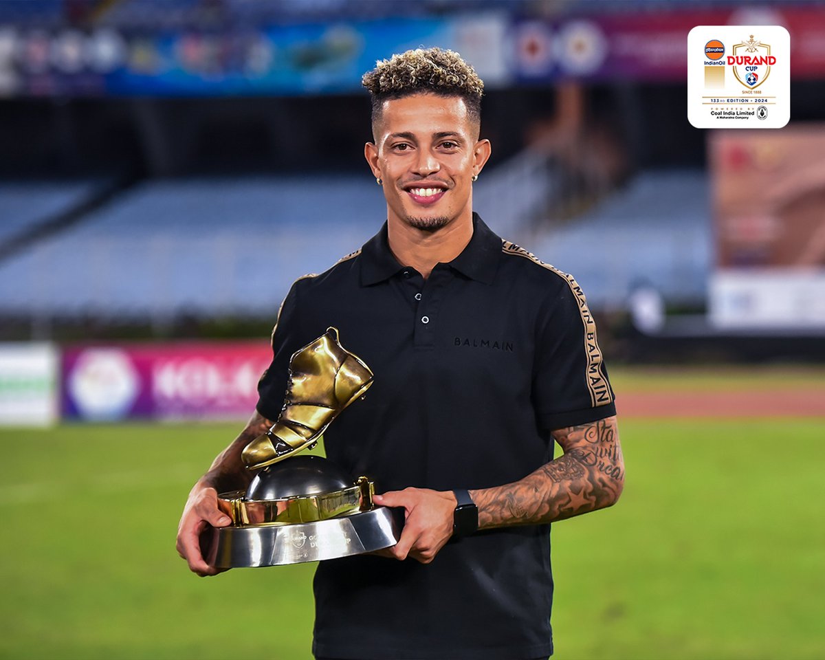 Durand Cup (@thedurandcup) on Twitter photo The ๐๐จ๐ฅ๐๐๐ง ๐๐จ๐จ๐ญ award for the 133rd Edition of #IndianOilDurandCup was presented to ๐๐จ๐๐ก ๐๐๐ข๐ฅ ๐๐๐๐๐จ๐ฎ๐ข from <a href="/KeralaBlasters/">Kerala Blasters FC</a>, by ๐๐ก๐ซ๐ข ๐๐ข๐ง๐๐ฒ ๐๐๐ง๐ฃ๐๐ง, ๐๐ข๐ซ๐๐๐ญ๐จ๐ซ, ๐๐จ๐๐ฅ ๐๐ง๐๐ข๐ ๐๐ข๐ฆ๐ข๐ญ๐๐.
#GoldenBoot #PoweredByCoalIndia The ๐๐จ๐ฅ๐๐๐ง ๐๐จ๐จ๐ญ award for the 133rd Edition of #IndianOilDurandCup was presented to ๐๐จ๐๐ก ๐๐๐ข๐ฅ ๐๐๐๐๐จ๐ฎ๐ข from <a href="/KeralaBlasters/">Kerala Blasters FC</a>, by ๐๐ก๐ซ๐ข ๐๐ข๐ง๐๐ฒ ๐๐๐ง๐ฃ๐๐ง, ๐๐ข๐ซ๐๐๐ญ๐จ๐ซ, ๐๐จ๐๐ฅ ๐๐ง๐๐ข๐ ๐๐ข๐ฆ๐ข๐ญ๐๐.
#GoldenBoot #PoweredByCoalIndia