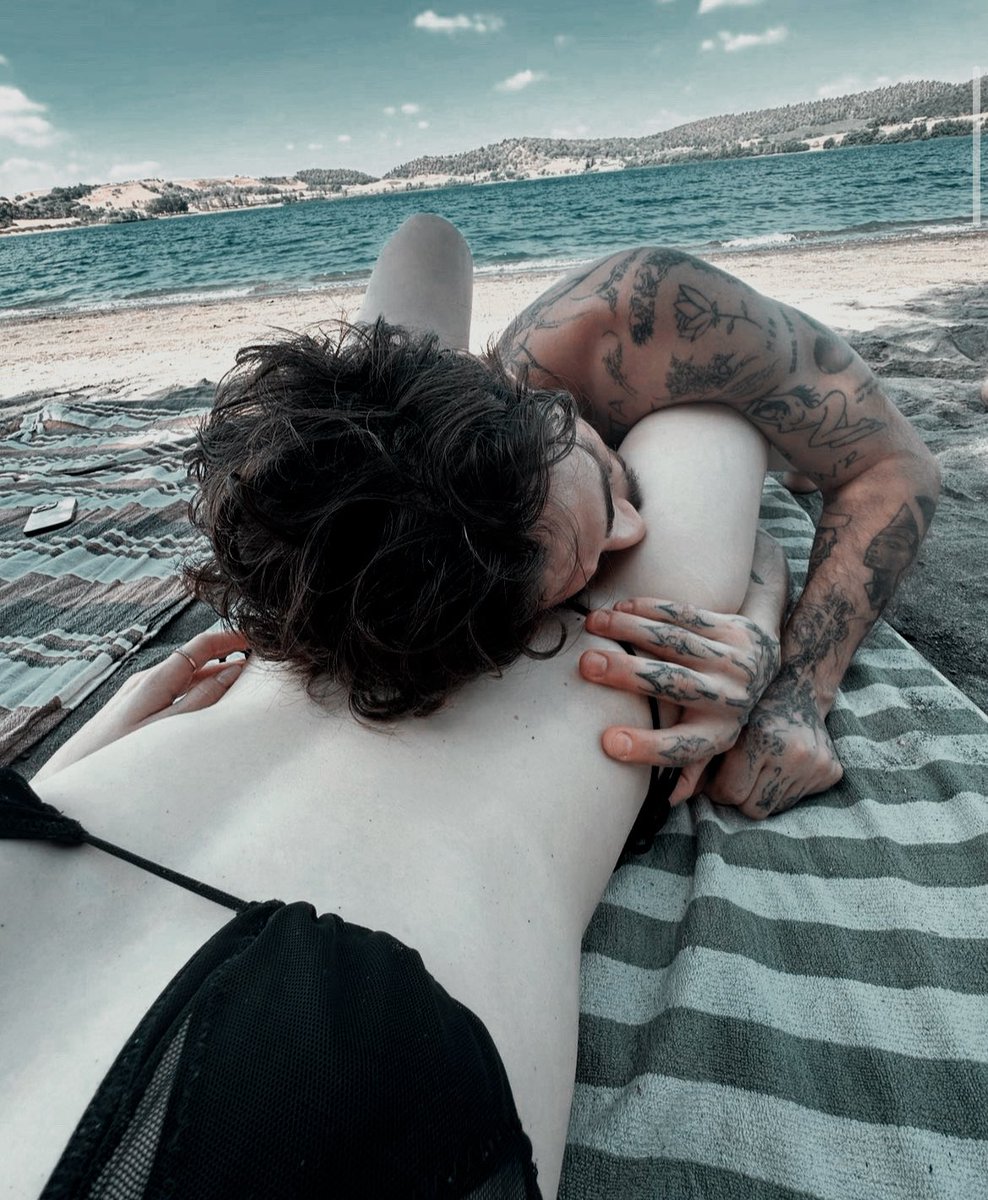 L0GlC4L's tweet image. ⠀⠀

⠀⠀ ⠀ ⠀⸻ 𝗶𝗻𝘀𝘁𝗮𝗴𝗿𝗮𝗺. 
⠀⠀ new post from: @𝙨𝙖𝙙𝙞𝙚𝙘𝙖𝙧𝙥𝙩. 

⠀⠀ ⠀⠀ ⠀"𝘪 𝘭𝘰𝘷𝘦, 𝘭𝘰𝘷𝘦, 𝘭𝘰𝘷𝘦 𝘺𝘰𝘶 𝘤𝘰𝘳𝘧𝘶"

sᴇᴘᴛᴇᴍʙᴇʀ, 2 ⠀⠀⠀⠀ : ⠀⠀⠀⠀⠀10:20.
⠀⠀