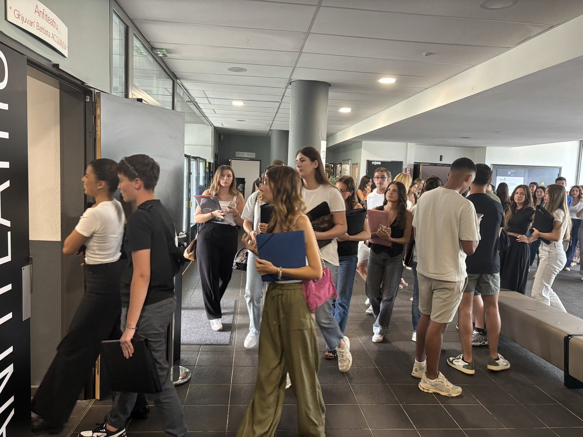 iutdecorse's tweet photo. 🕦 C’est l’heure de la rentrée à l’IUT ! 
Bienvenue à tous et bonne rentrée 🧑‍💻🎓 https://t.co/LKR3XkCK13