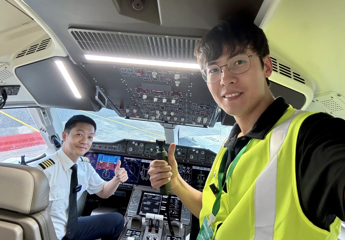 XH_Lee23's tweet photo. The Chinese official yesterday announced a milestone of the C919: 500,000 passengers transported (including me). 

But, this number will continue to climb up to 1 million, 10 million, and more. 

At that time, I guess they would call it a “Threat”? https://t.co/ciLz2rS3cH